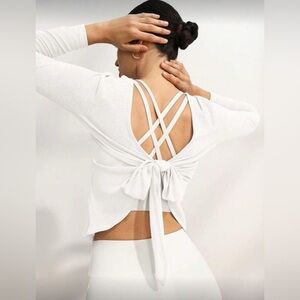 LIKE NEW SHEIN Activina Plain Criss-Cross Back L/S Shirt - White - Sz XL (12)